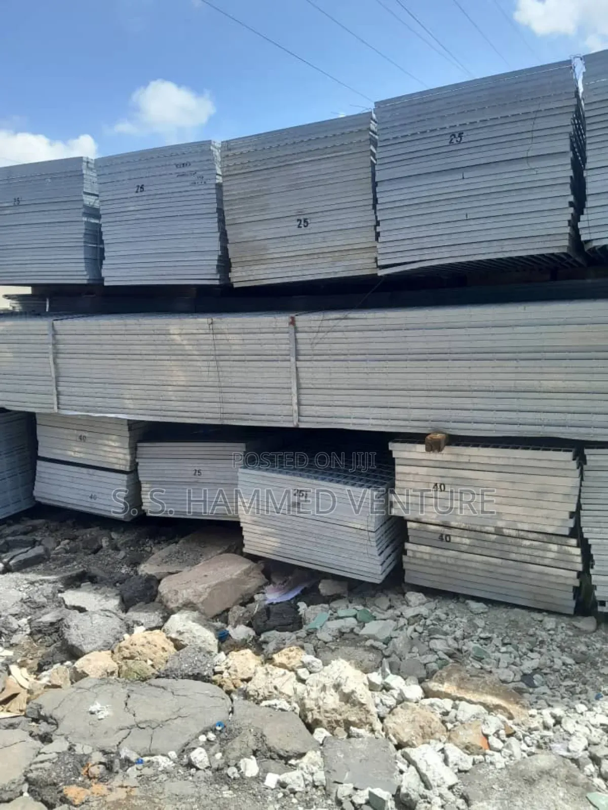 Grating Steel Mesh (Hot Dip Gavalnized) (25 Mm Thickness).
