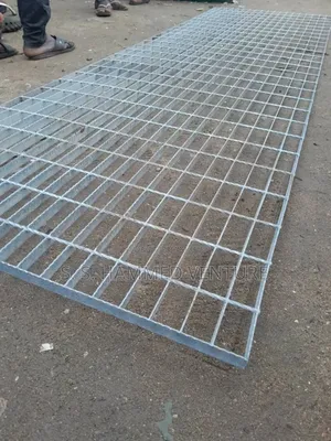 Grating Steel Mesh (Hot Dip Gavalnized) (25 Mm Thickness).