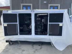Original England Perkins Soundproof Diesel Generator 100kva