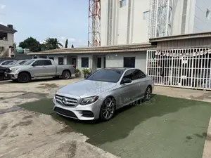 Mercedes-Benz E300 2019 Silver