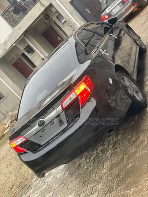 Photo - Toyota Camry 2013 Black