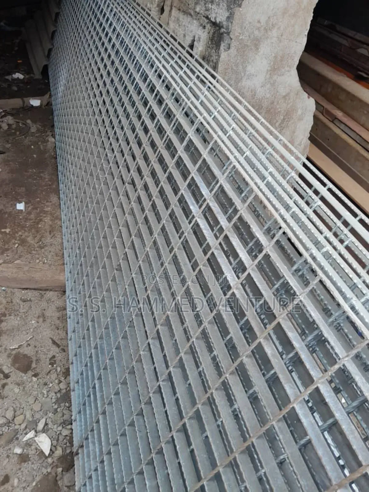 40 Mm Thickness (Hot Dip Gavalnized Grating Steels Mesh).