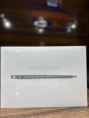 New Laptop Apple MacBook Air 2020 8GB Apple M1 Pro SSD 256GB