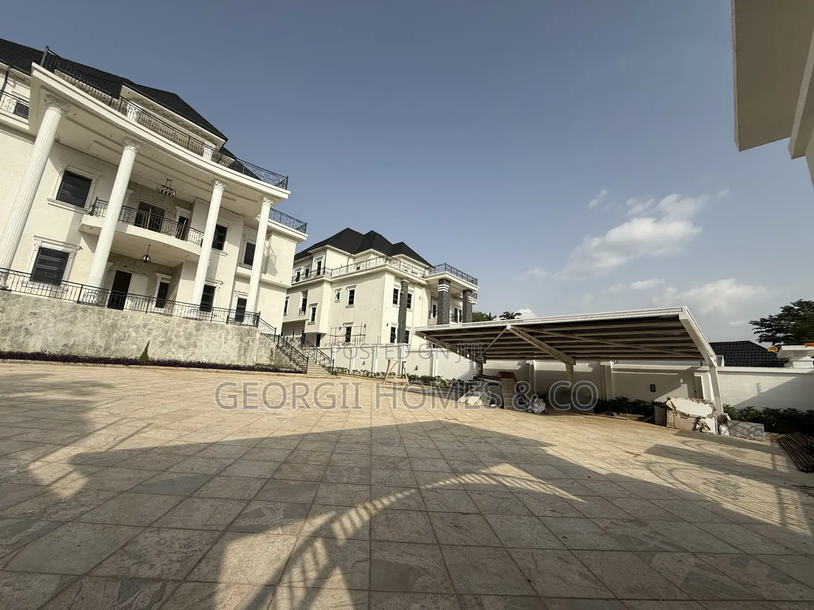 9bdrm Mansion in Maitama for sale