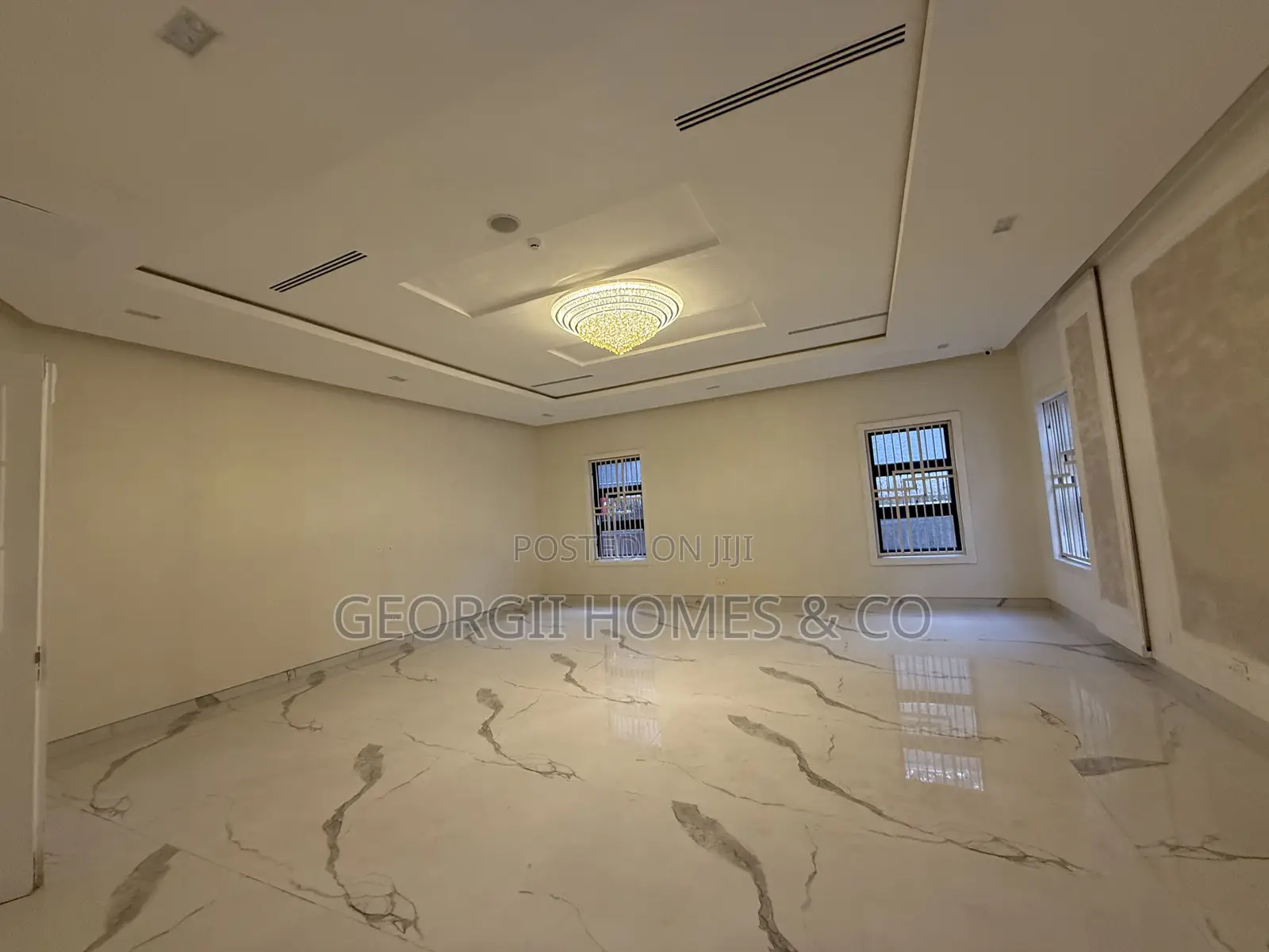 9bdrm Mansion in Maitama for sale