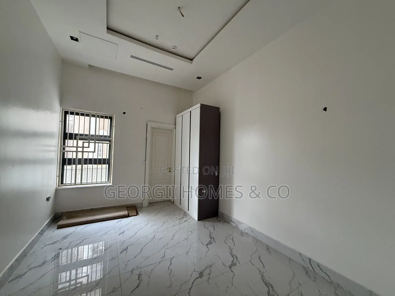 9bdrm Mansion in Maitama for sale