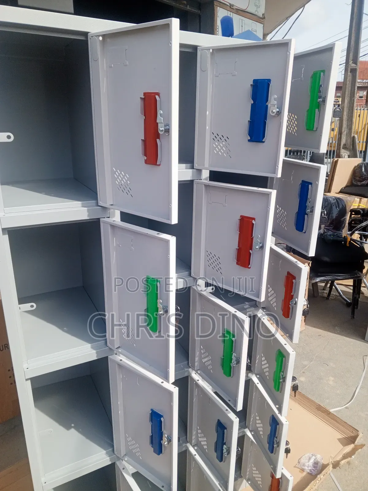 15 Workers Local Cabinet