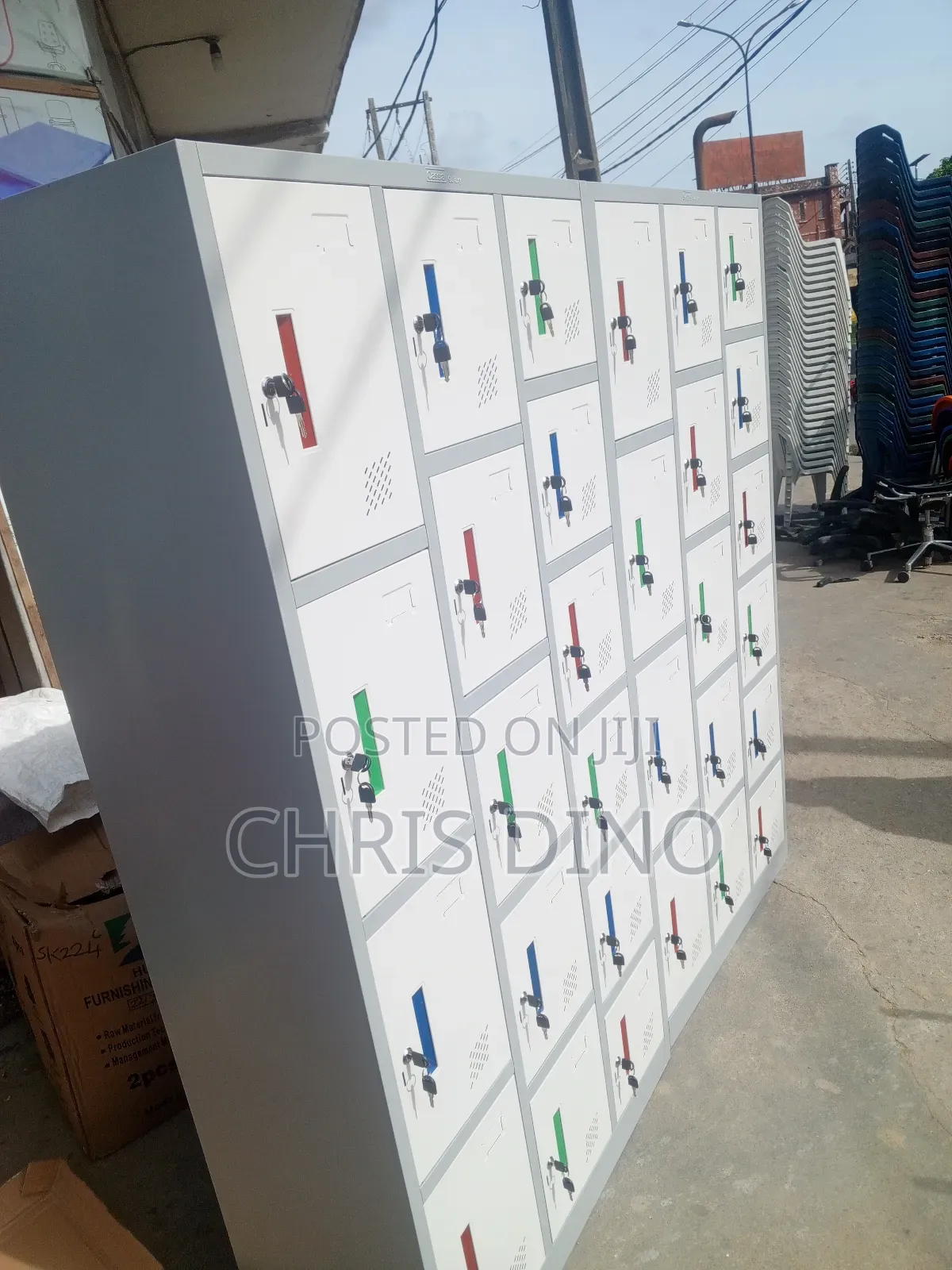 15 Workers Local Cabinet