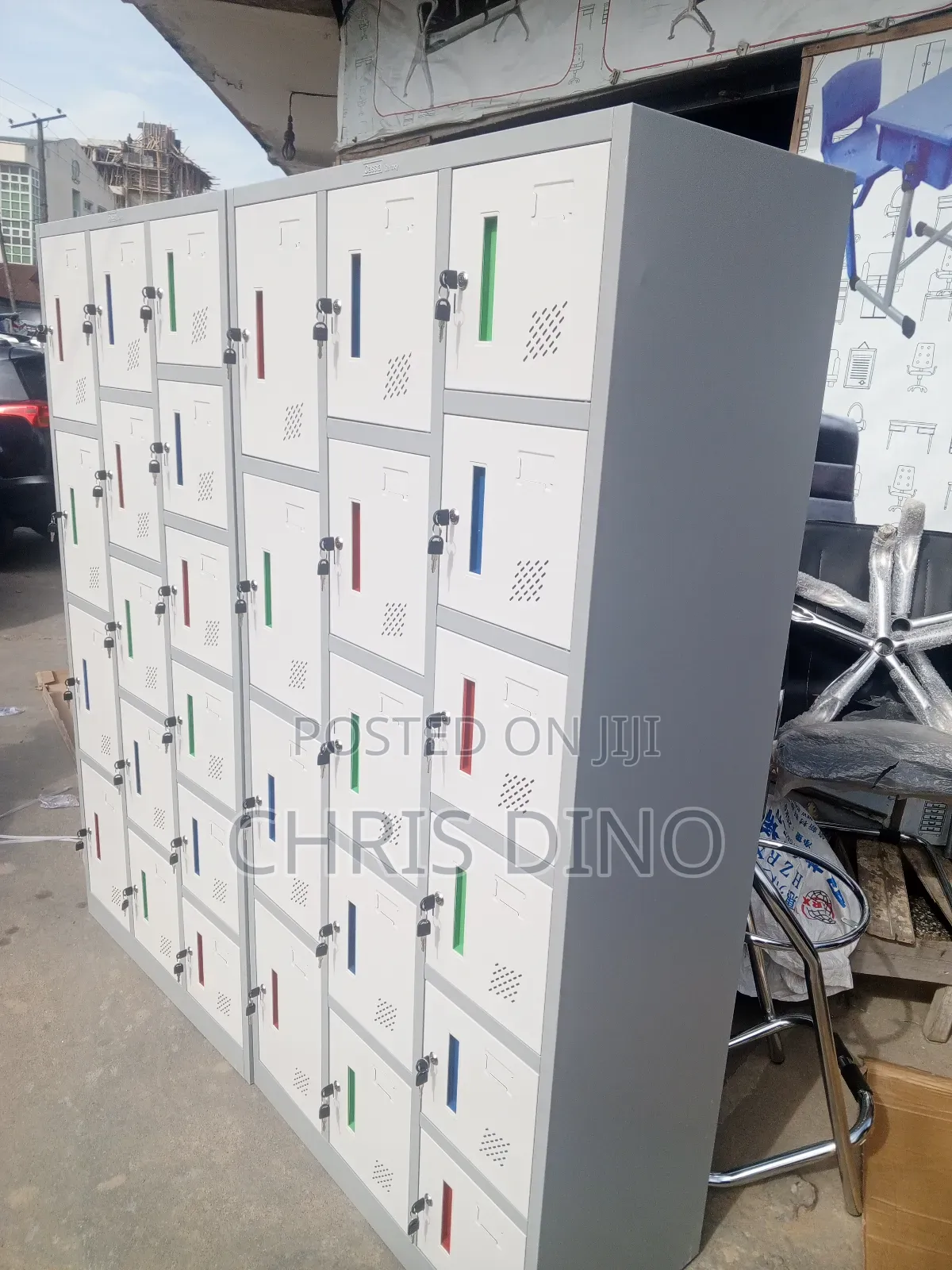 15 Workers Local Cabinet