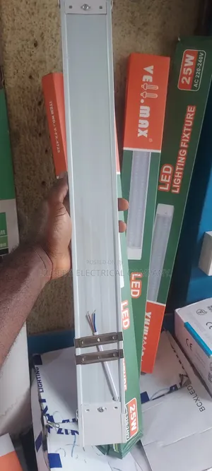 Vellmax Super Bright 2ft Surface Light
