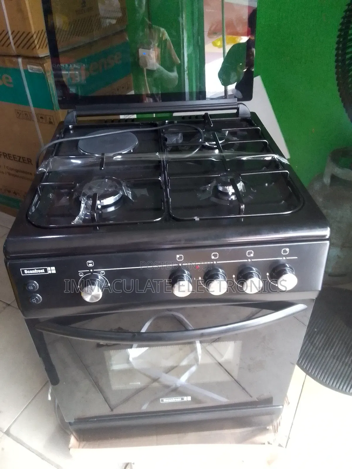 Scanfrost Gass Cooker 3by 1