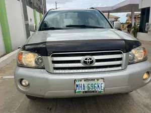 Photo - Toyota Highlander 2005 Silver