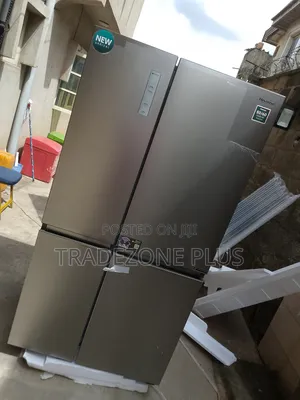 Buy the Hisense 634litres Side-by-Side Refrigerator