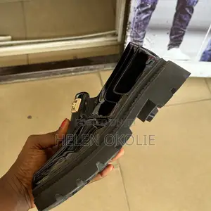 Photo - Men Dressing Shoe Corporate Casual
