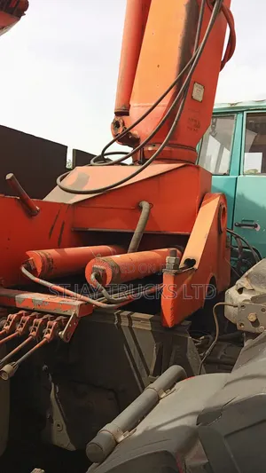 Mandisel 15 Tons Hiab