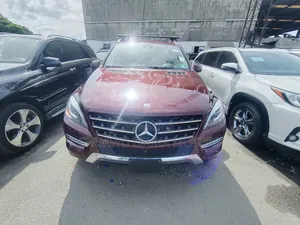 Mercedes-Benz M Class ML350 4MATIC 4dr SUV AWD (3.5L 6cyl 7A) 2014