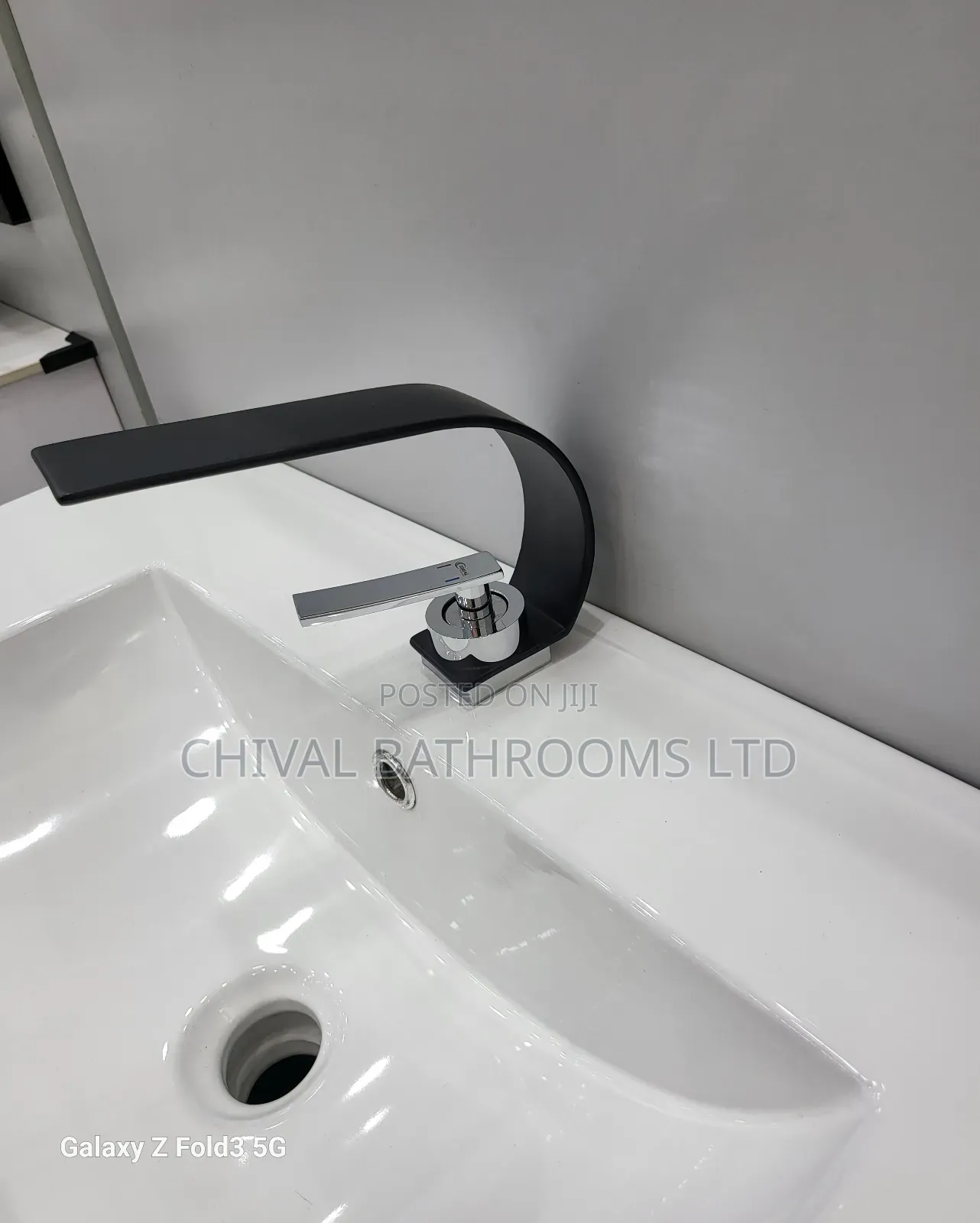Bbasin Mixer Black and Chrome