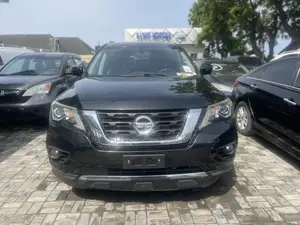 Photo - Nissan Pathfinder Platinum 4dr FWD (3.5L 6cyl) 2017 Black