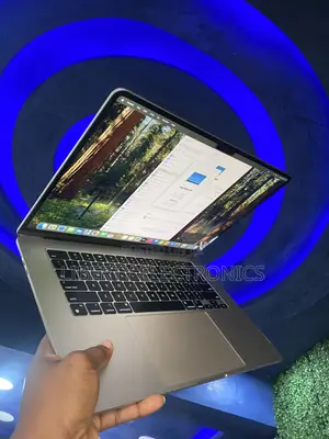 Laptop Apple MacBook Air 2023 M2 8GB Apple M2 SSD 512GB