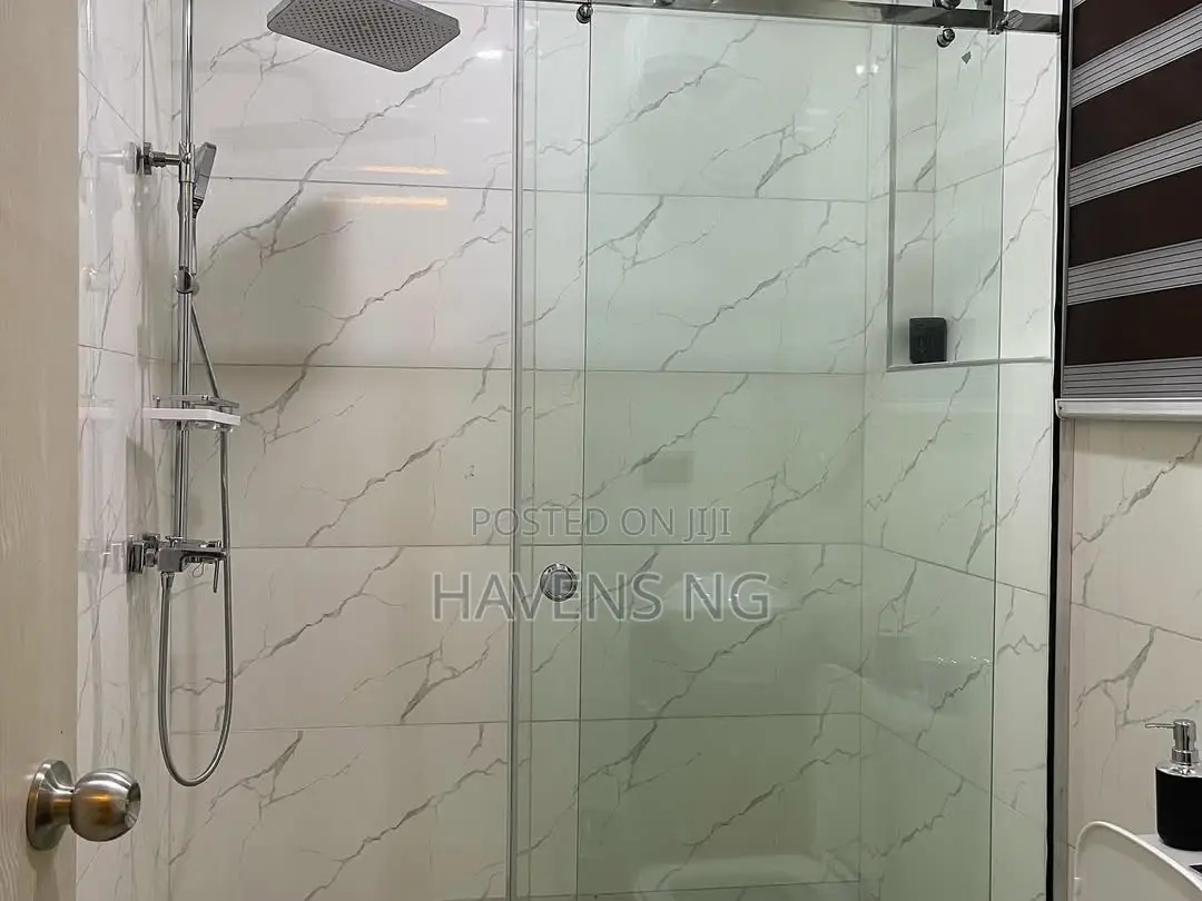Fully Serviced 1-Bedroom Apartments