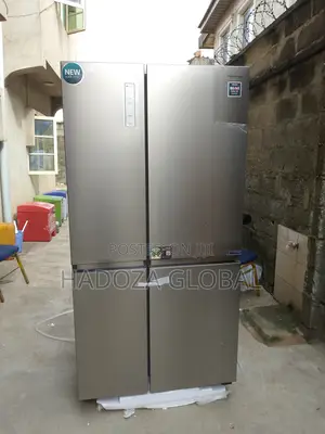 Side-by-side Hisense Rs-87ws Refrigerator 634 Litres