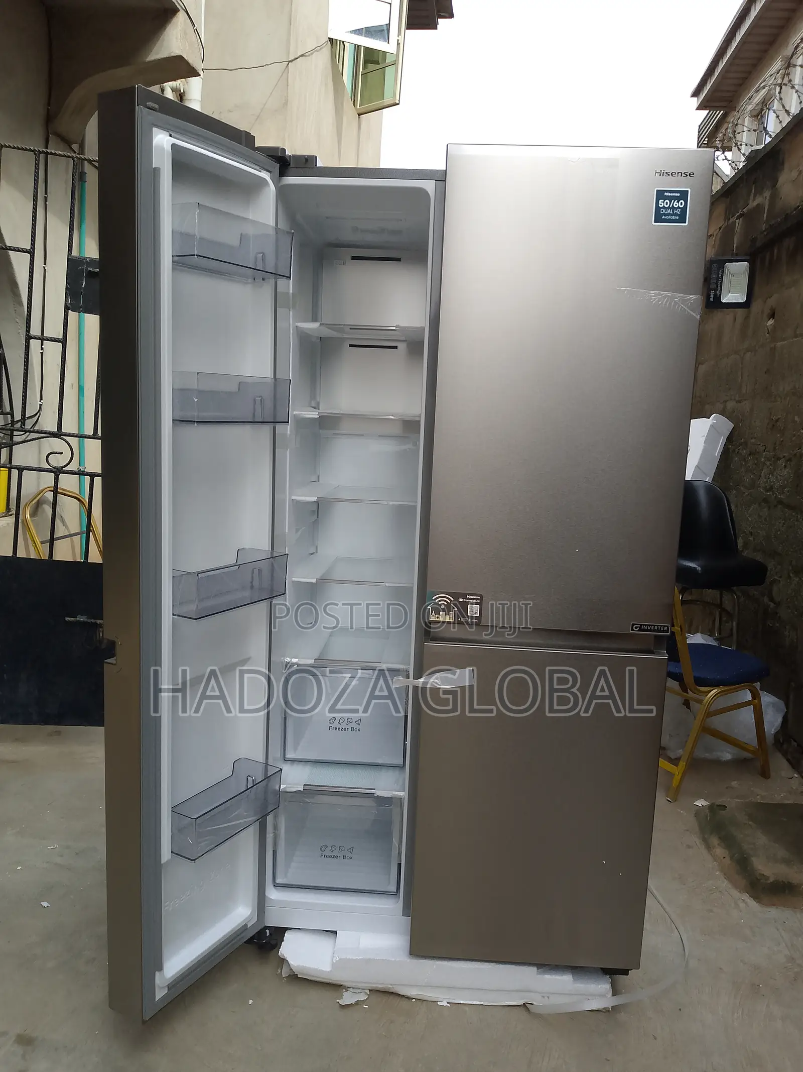 Side-by-side Hisense Rs-87ws Refrigerator 634 Litres