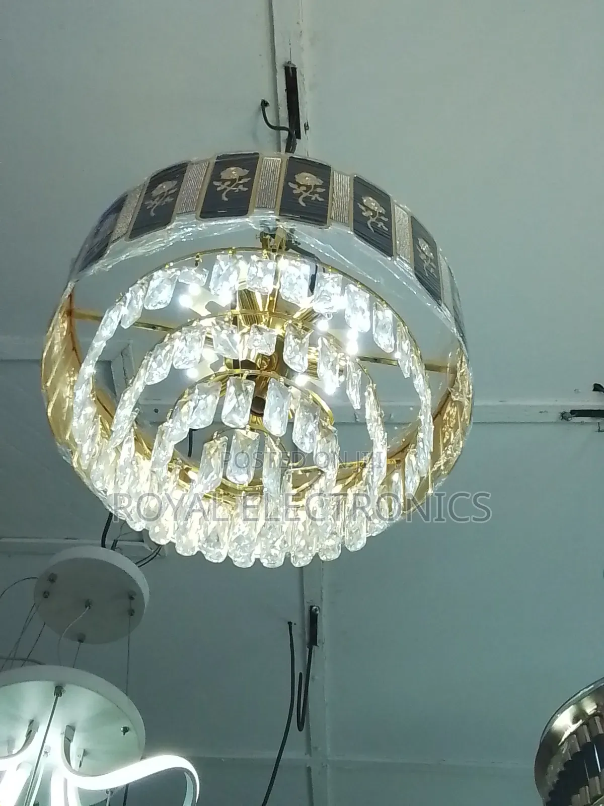 Top Quality Led Chandelier Light With Remote
