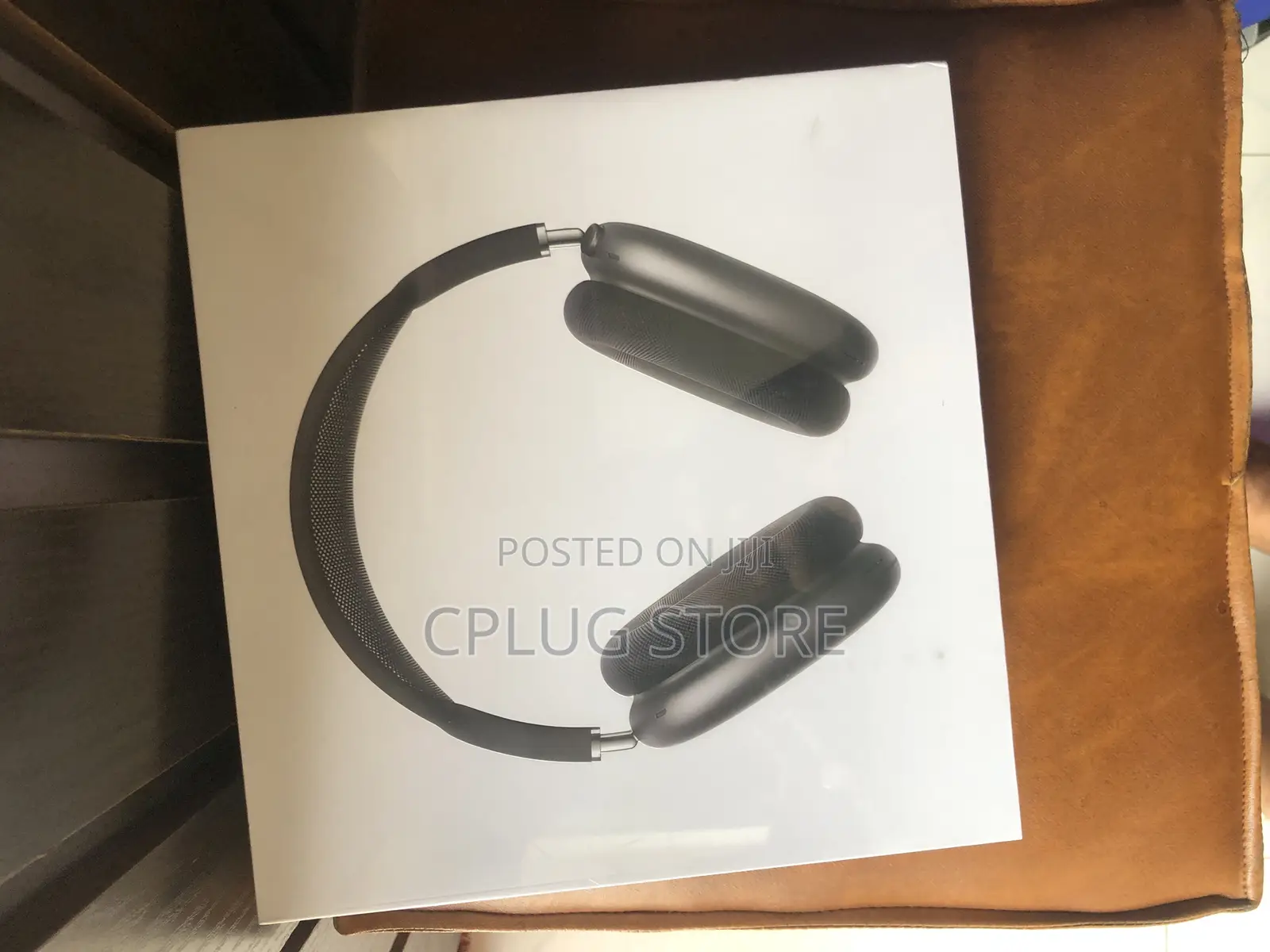 Apple Airpods Max 2(Boxed and Sealed) Space Gray!