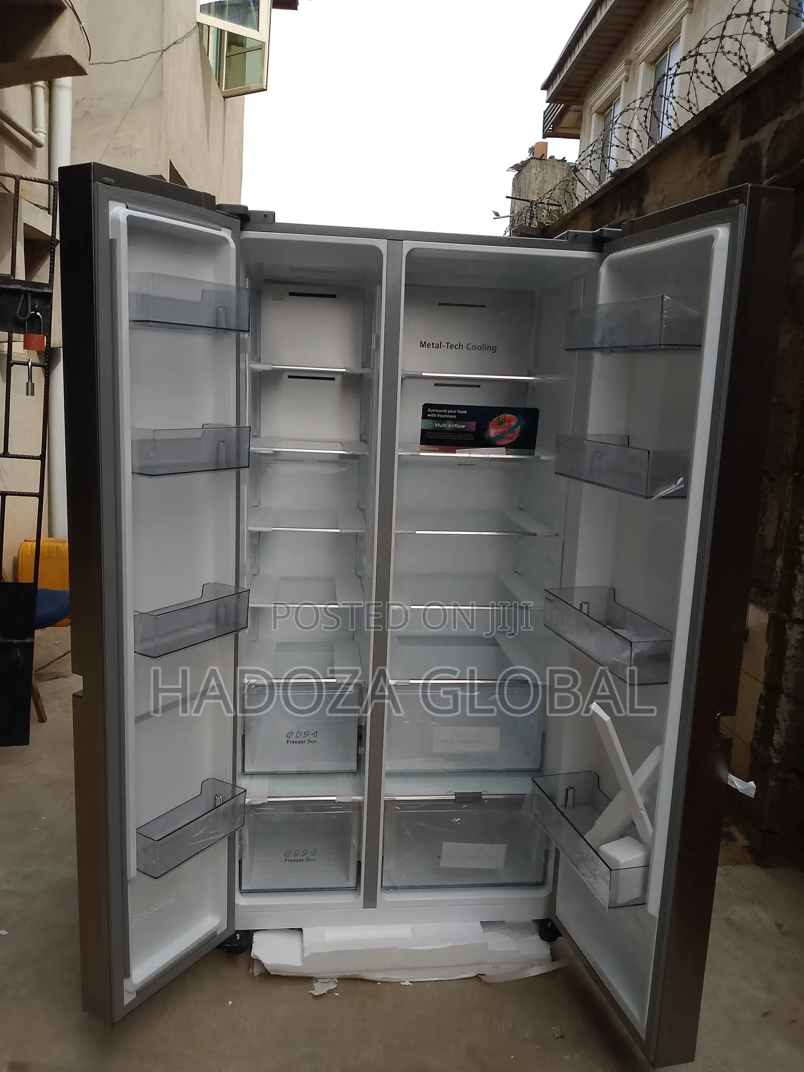 634 L Capacity Hisense Side-by-side Refrigerator