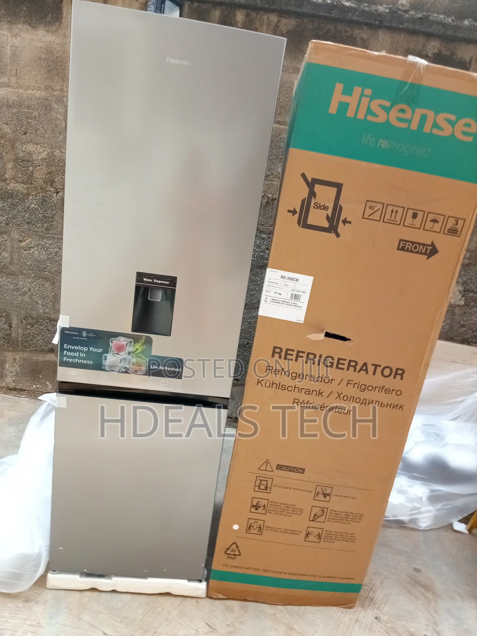 Rd-35dcb Hisense 264l Fridge With Convenient Water Dispenser