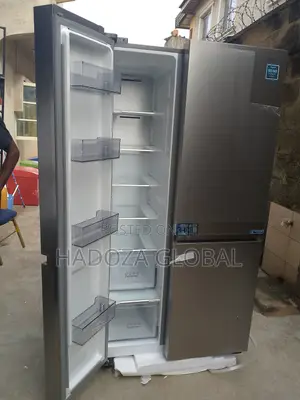 Hisense 634 L Dual Door Layout Refrigerator