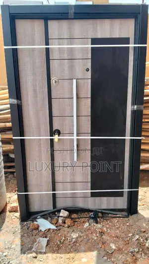 4 By 7ft Luxury Door :;/