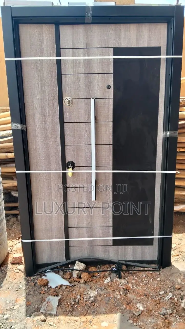 4 By 7ft Luxury Door :;/