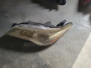 Toyota Camry 2016 Headlight