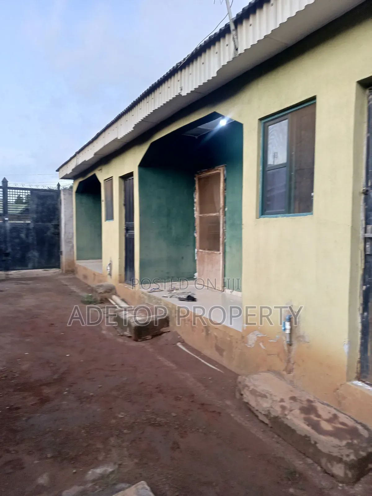 Furnished 1bdrm Block of Flats in Molosho Estate, Gberigbe for sale