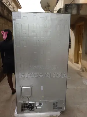 Hisense Double Door 634 L Refrigerator Rs-87ws