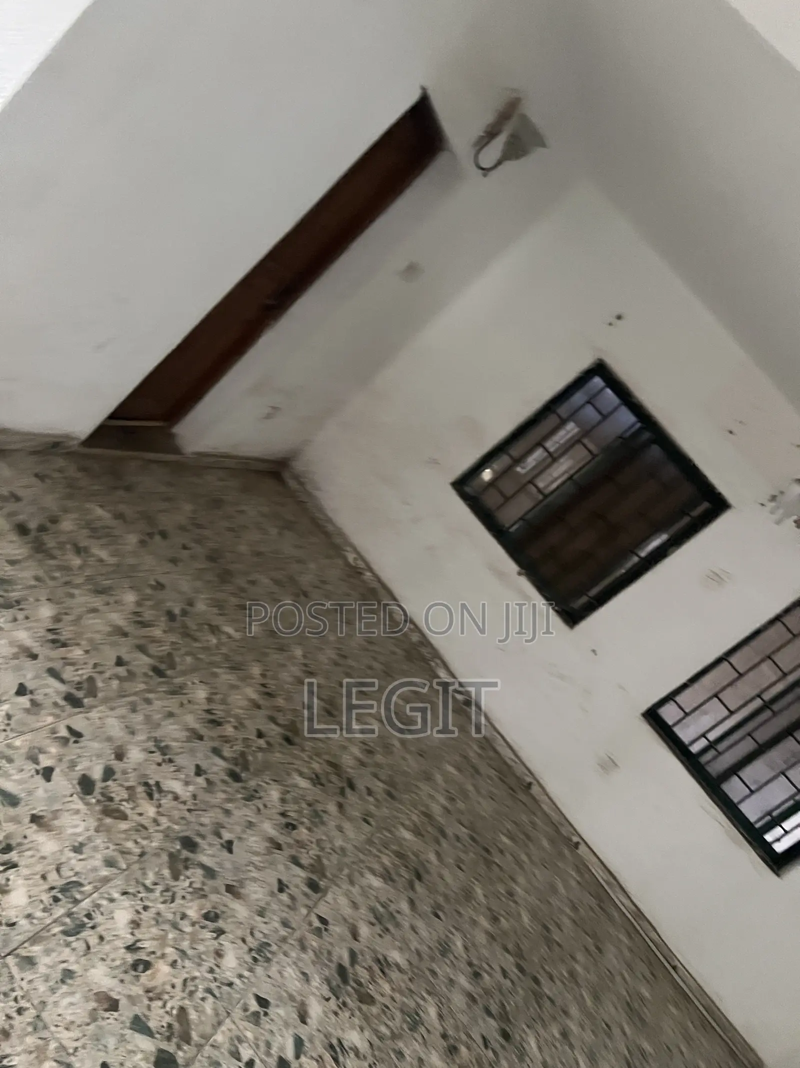 6bdrm Duplex in Minna for sale