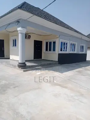 3bdrm Bungalow in Lugbe District for sale