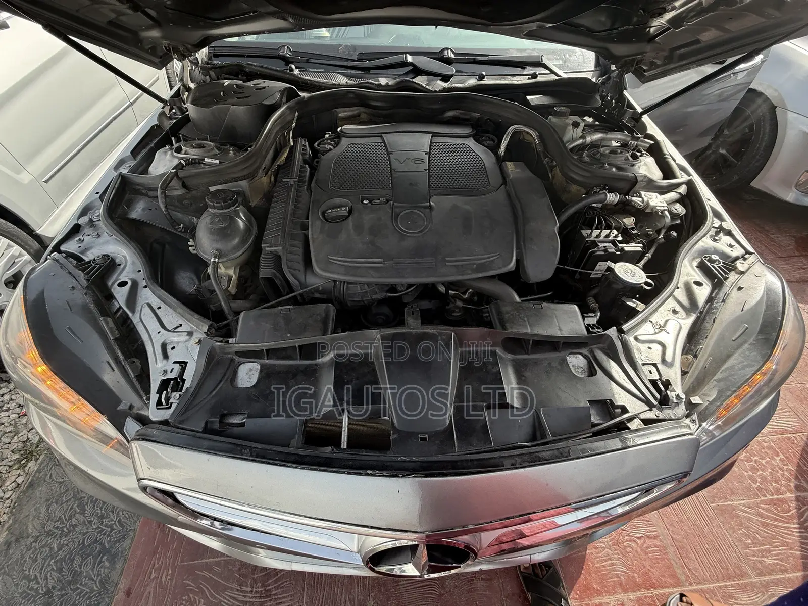 Mercedes-Benz E350 2012 Gray