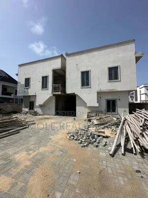 Furnished 2bdrm Apartment in Beach Front Estate, Lekki Phase 1 for rent