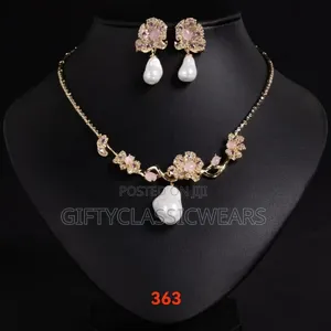Photo - Uniquely Shaped Baroquo Pearl Jewelry Set