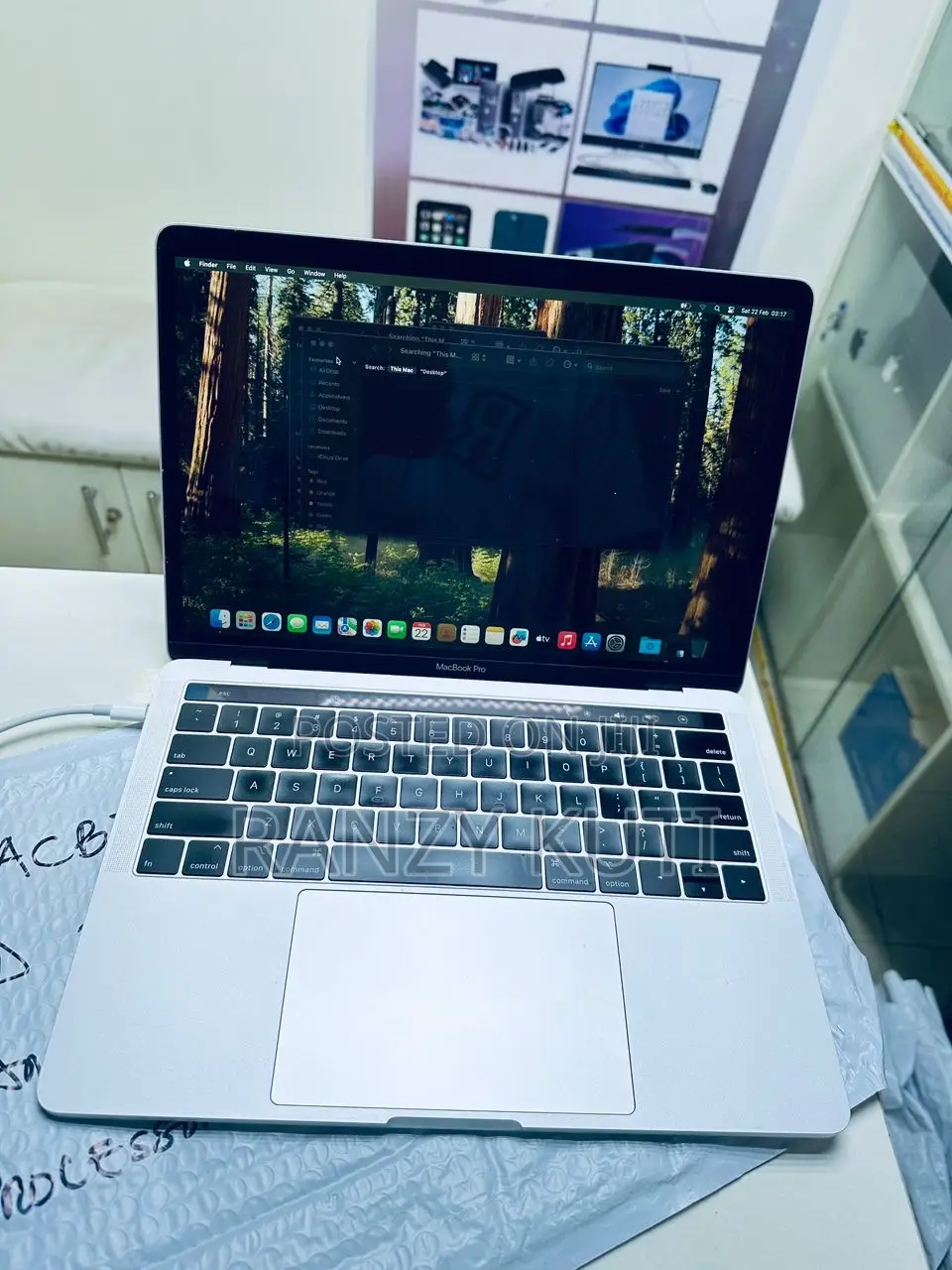 Laptop Apple MacBook Pro 2017 16GB Intel Core I7 SSD 256GB