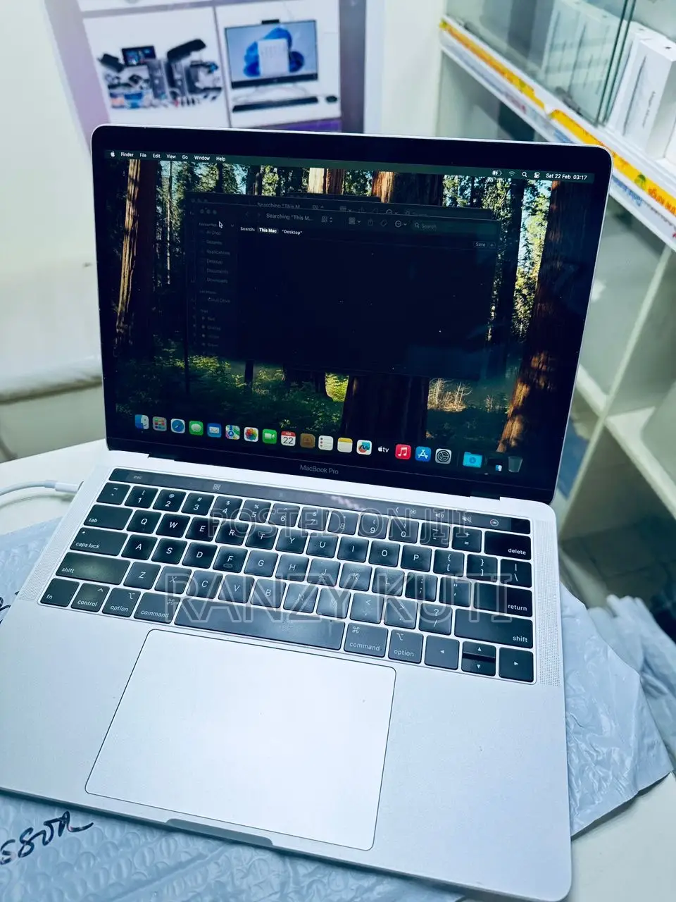 Laptop Apple MacBook Pro 2017 16GB Intel Core I7 SSD 256GB