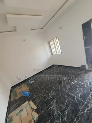 1bdrm Block of Flats in Okhuoromi Off, Benin City for rent