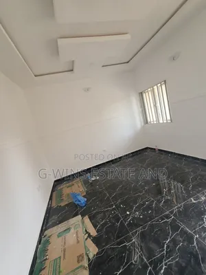 1bdrm Block of Flats in Okhuoromi Off, Benin City for rent