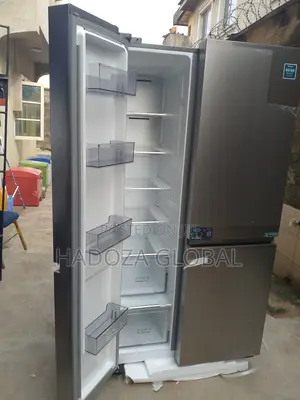 Modern Smart Hisense 634 L Capacity Refrigerator