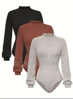 Photo - Three-piece Set Women’S Sexy Long-sleeved T-shirt.