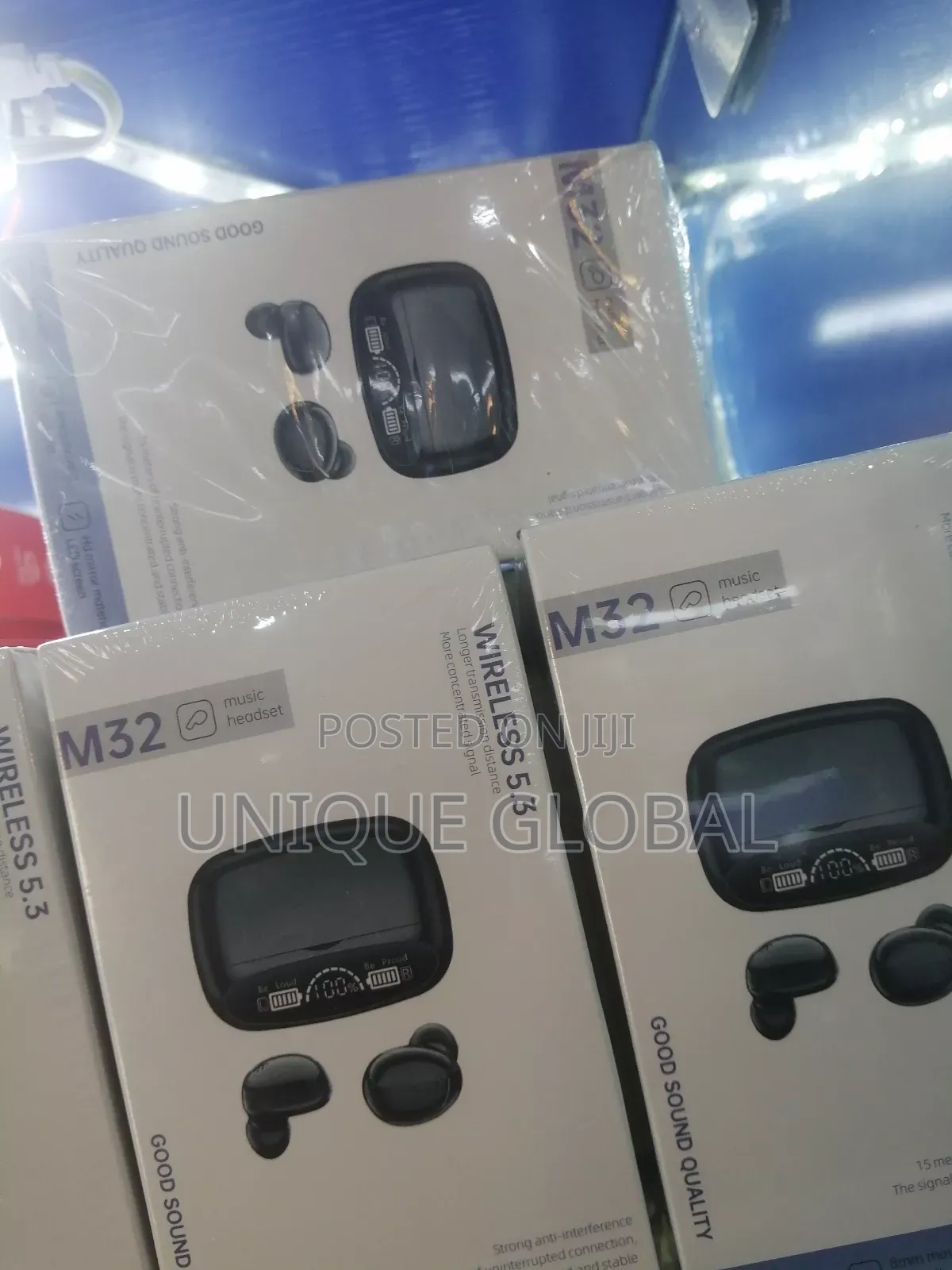 M10, M113 Ear Pod