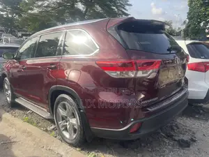 Toyota Highlander 2016 Red