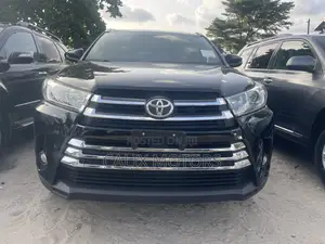 Toyota Highlander 2016 Black